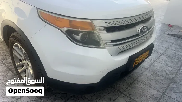 Ford Explorer 2014 photo 2