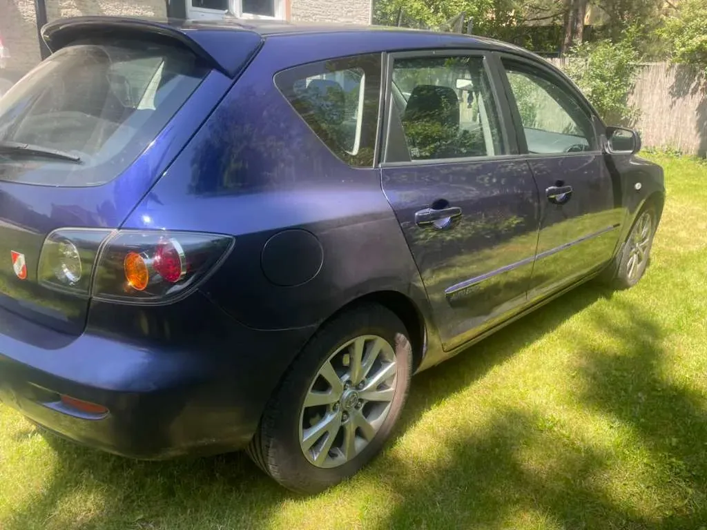 Mazda Mazda3 2006 photo 3