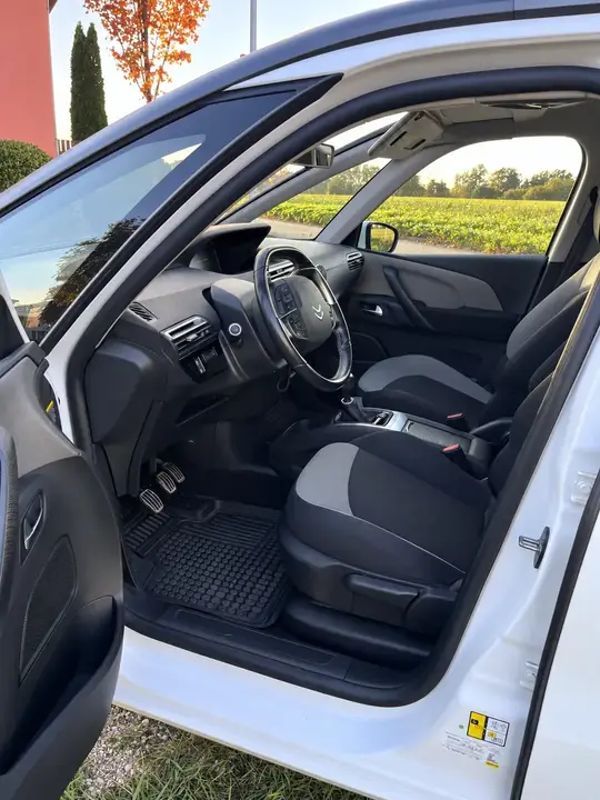 Citroen C4 Picasso 2016 photo 3