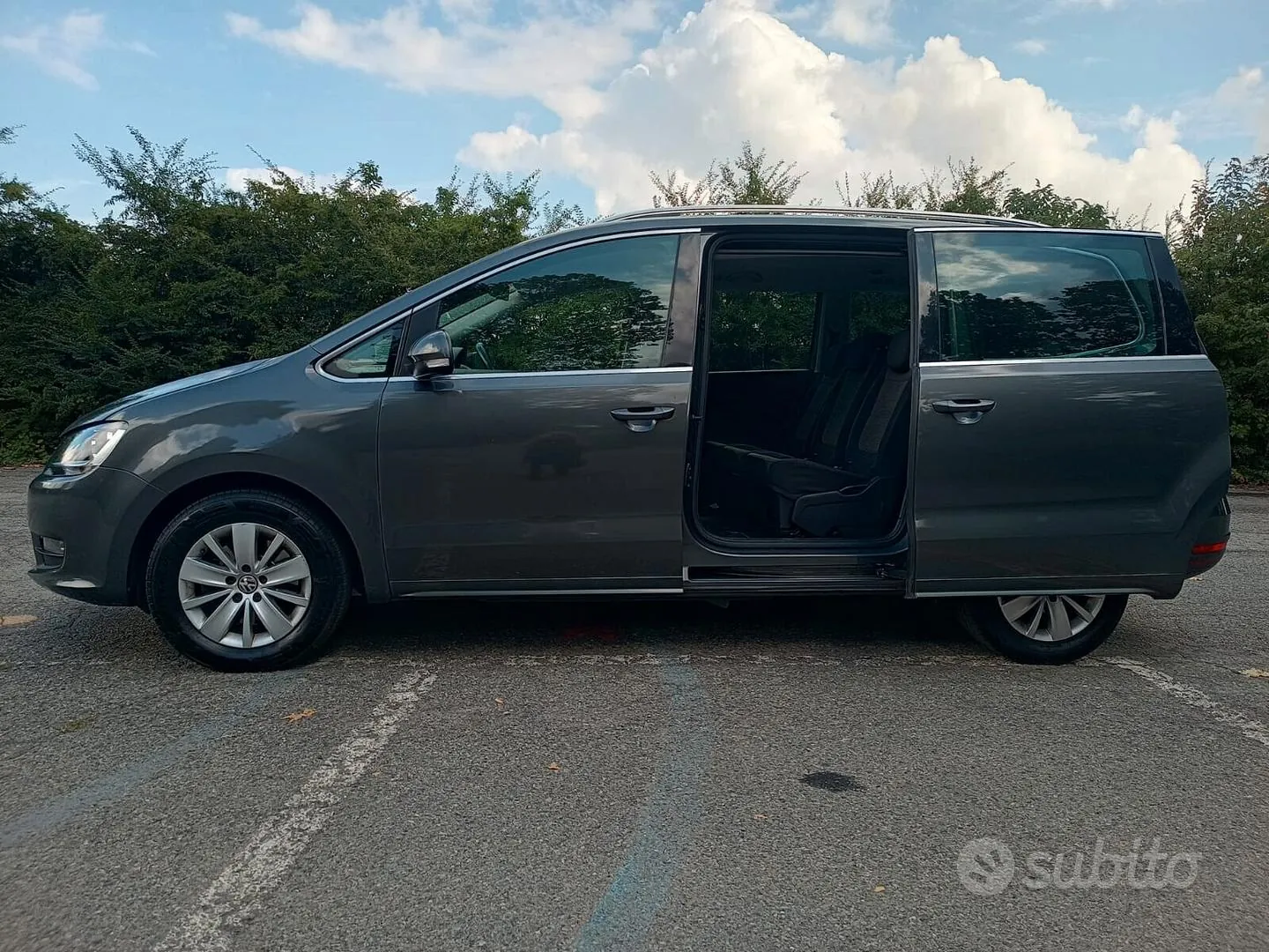 Volkswagen Sharan 2012 photo 5