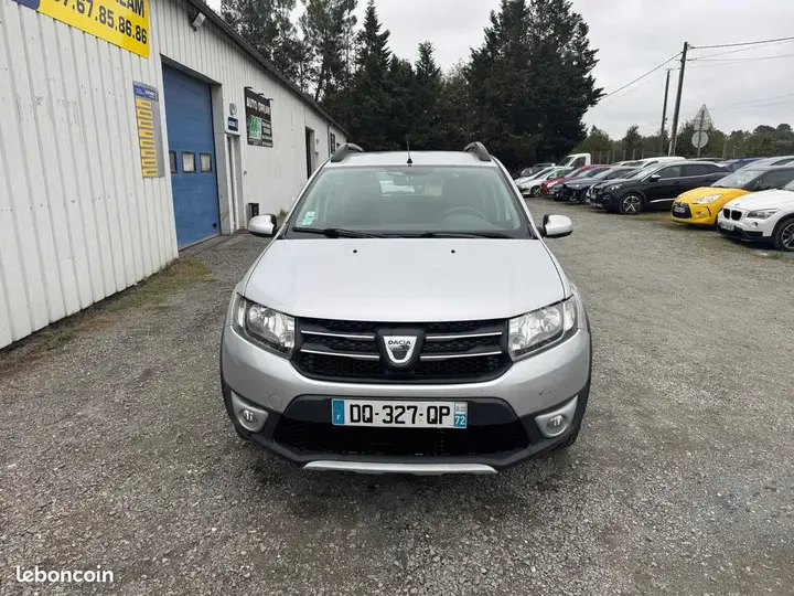 Dacia Sandero 2015 photo 2