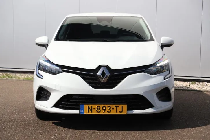 Renault Clio 2022 photo 2