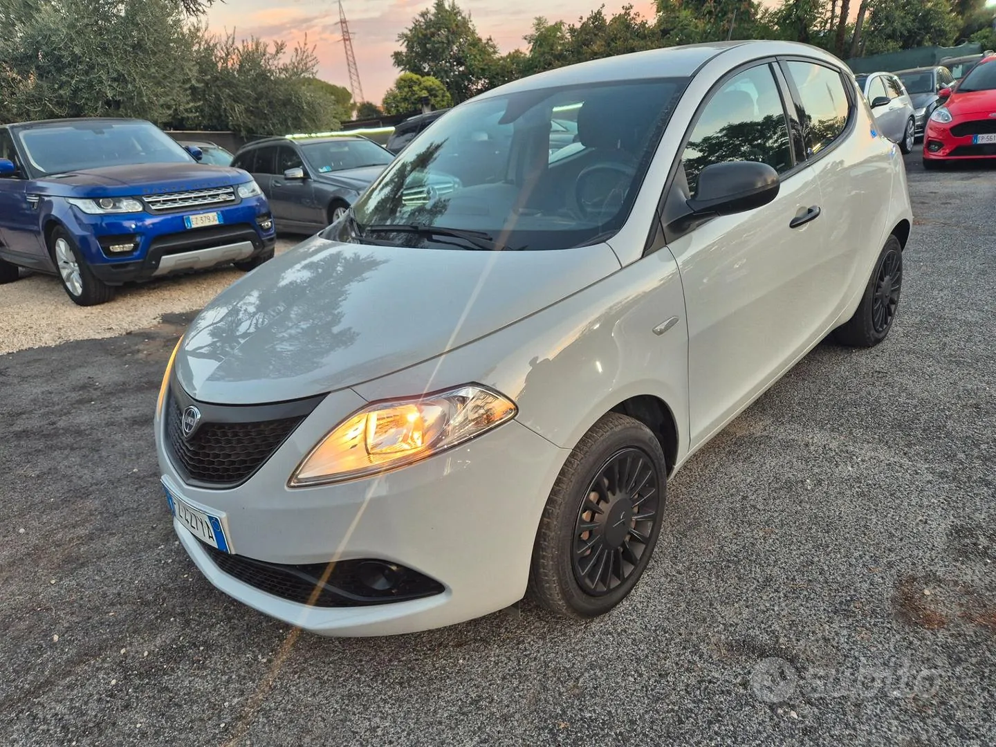 Lancia Ypsilon