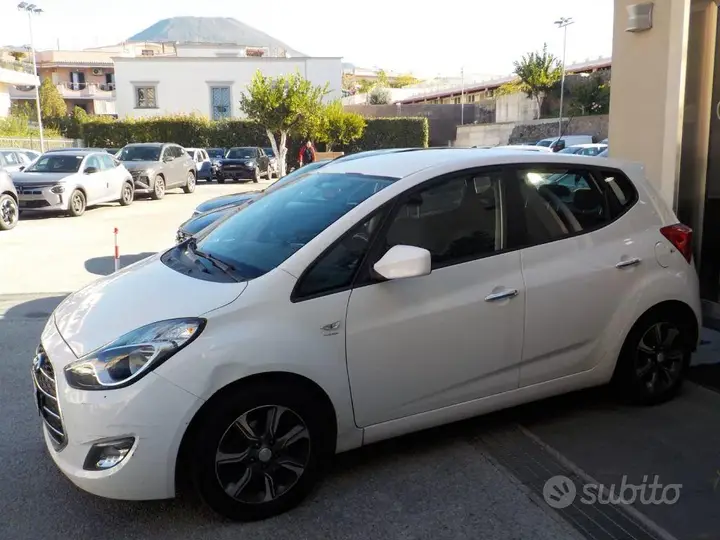 Hyundai Ix20 2016 photo 2