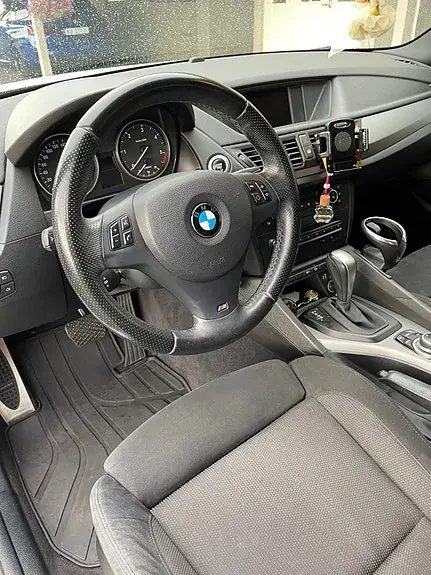 BMW X1 2012 photo 3