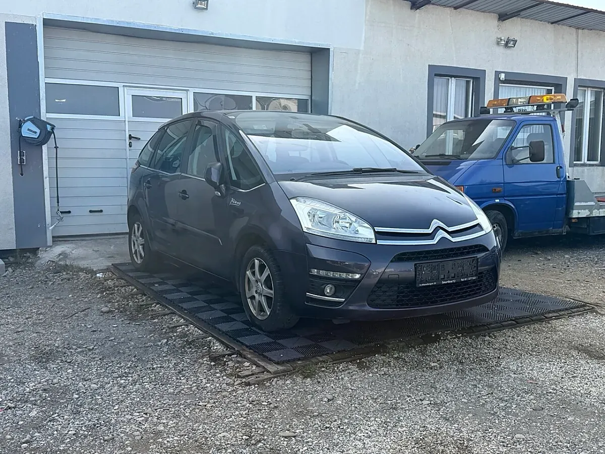 Citroen C4 Picasso 2012 photo 3