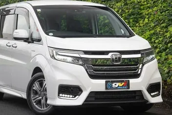 Honda Step Wagon 2018 photo 3