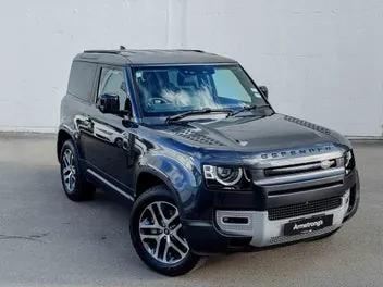 Land Rover Defender 2022 photo 2