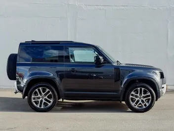 Land Rover Defender 2022 photo 4
