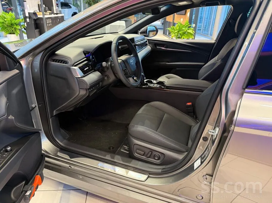 Toyota Camry 2026 photo 4