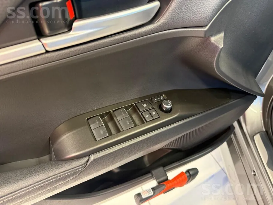 Toyota Camry 2026 photo 5