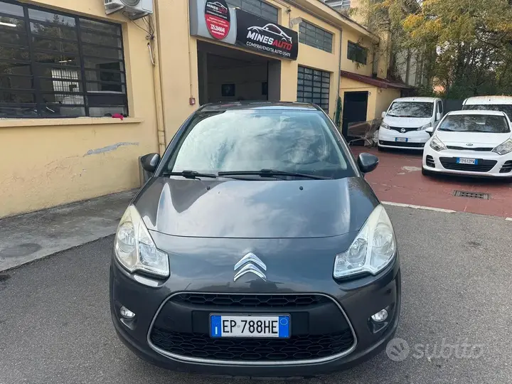 Citroen C3 2012 photo 2
