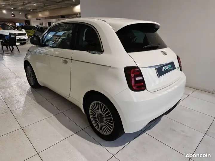 Fiat 500 2023 photo 4