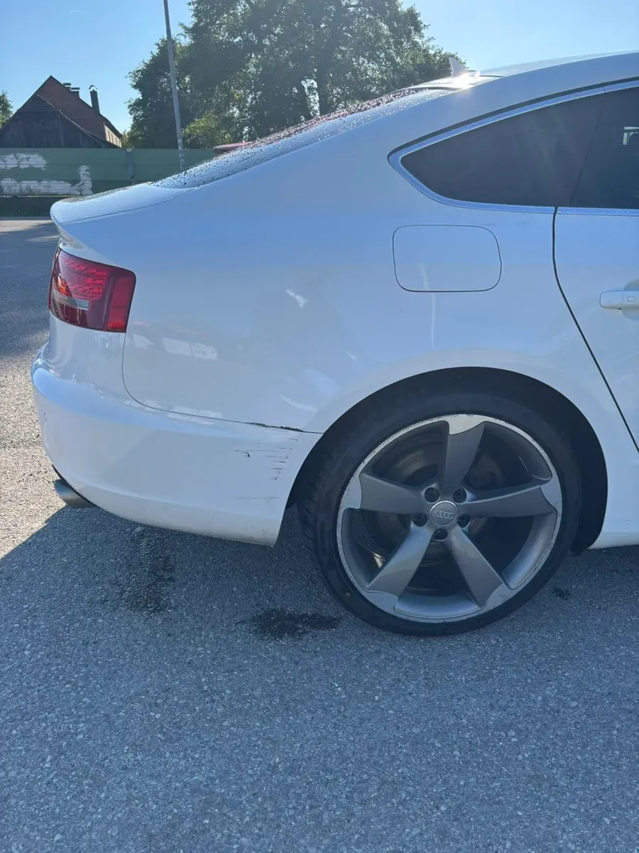 Audi A5 2011 photo 3