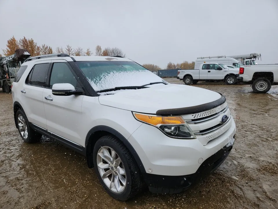 Ford Explorer 2011 photo 3