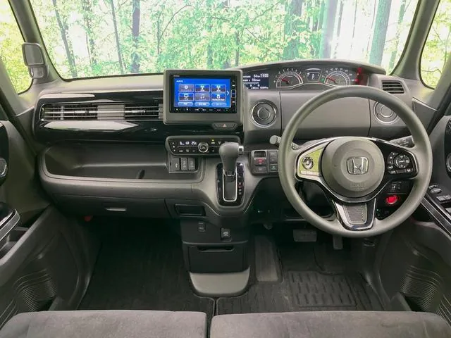 Honda N-Box 2022 photo 2