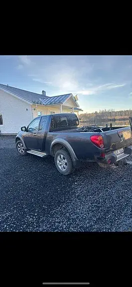 Mitsubishi L200 Club Cab 2009 photo 3