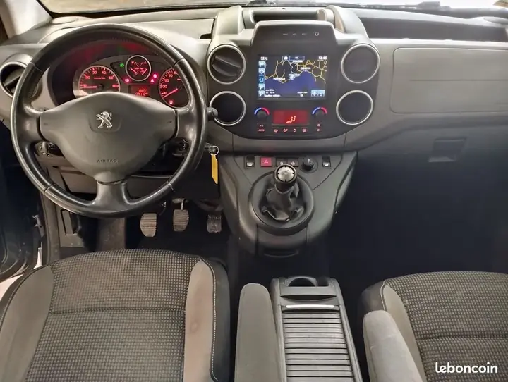 Peugeot Partner Tepee 2018 photo 3