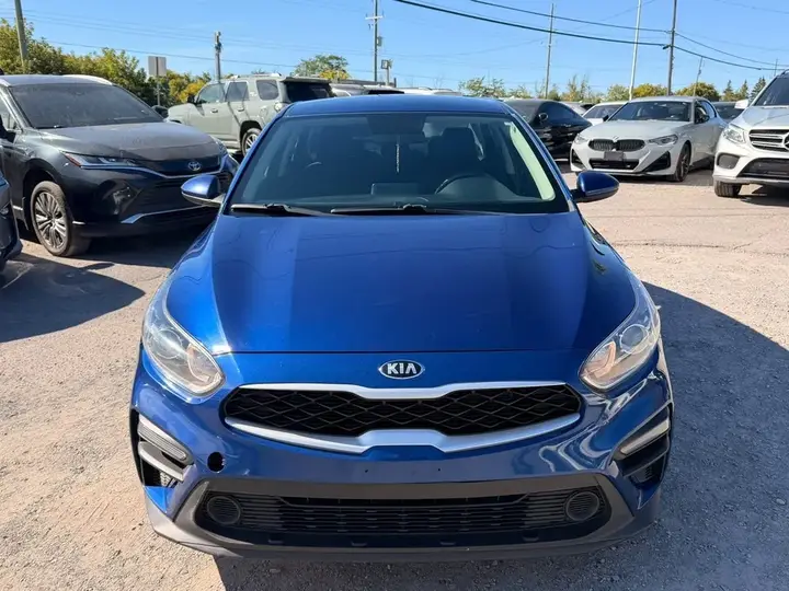 Kia Forte 2021 photo 2
