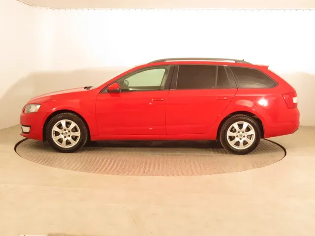 Skoda Octavia Combi 2014 photo 2