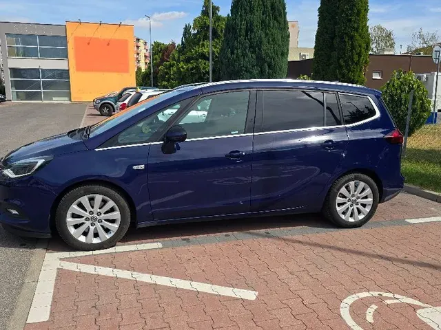 Opel Zafira 2017 photo 4