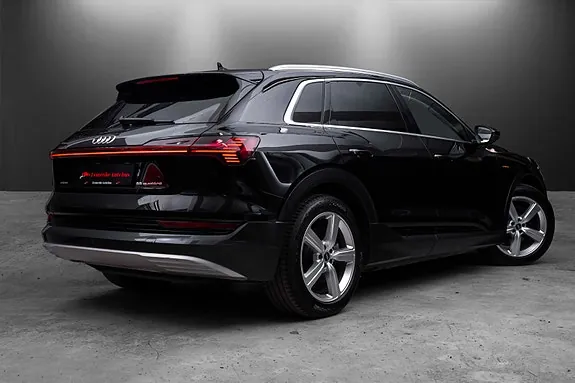 Audi E-Tron 2021 photo 5