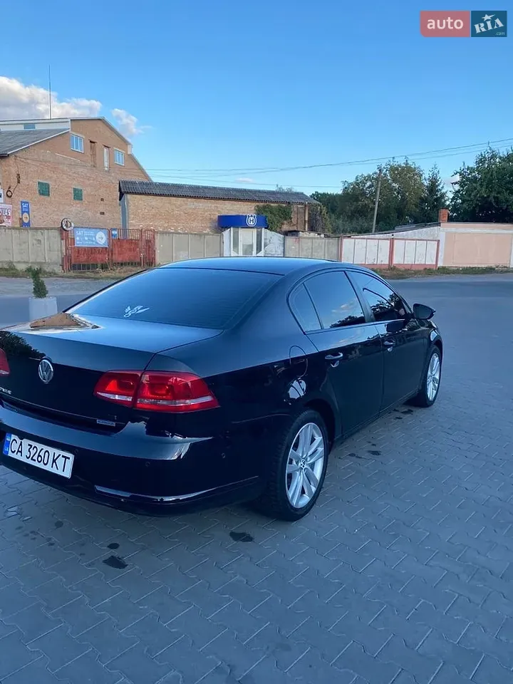 Volkswagen Passat 2010 photo 3
