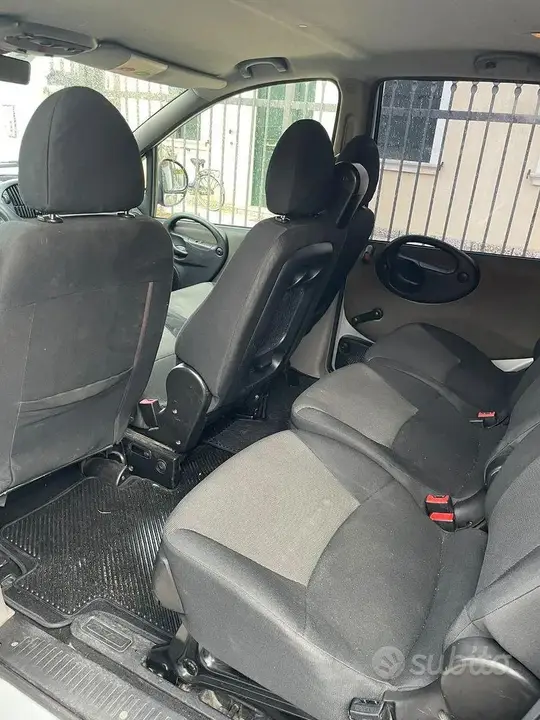 Fiat Multipla 2010 photo 5