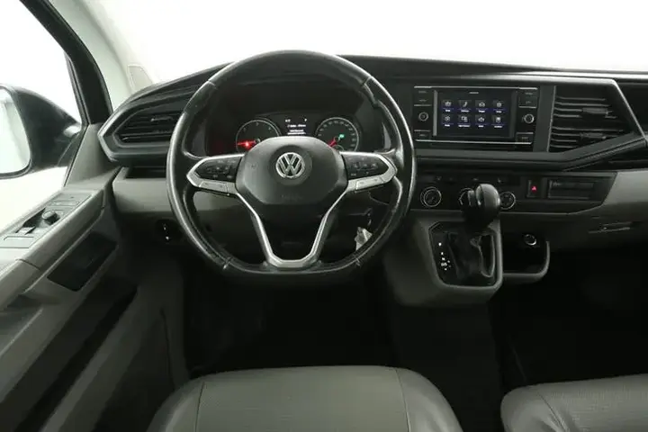 Volkswagen Transporter 2020 photo 2