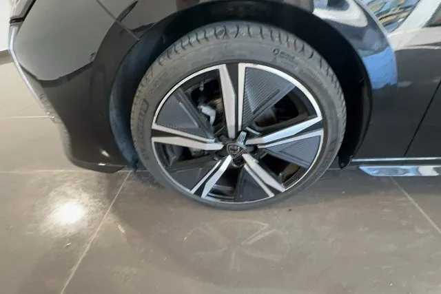 Peugeot 308 2024 photo 3