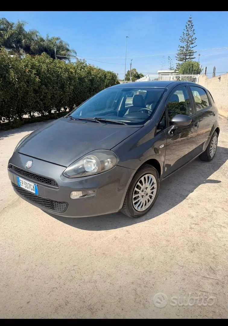 Fiat Punto 2012 photo 2