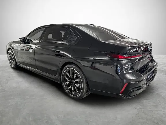 BMW I7 2023 photo 3