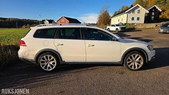 Volkswagen Passat 2014 photo 4