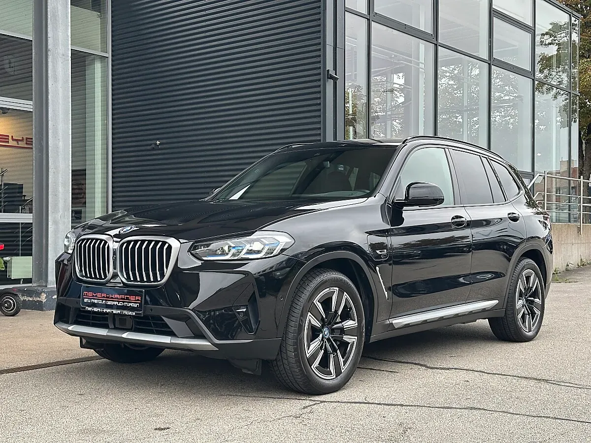 BMW X3 2022 photo 2