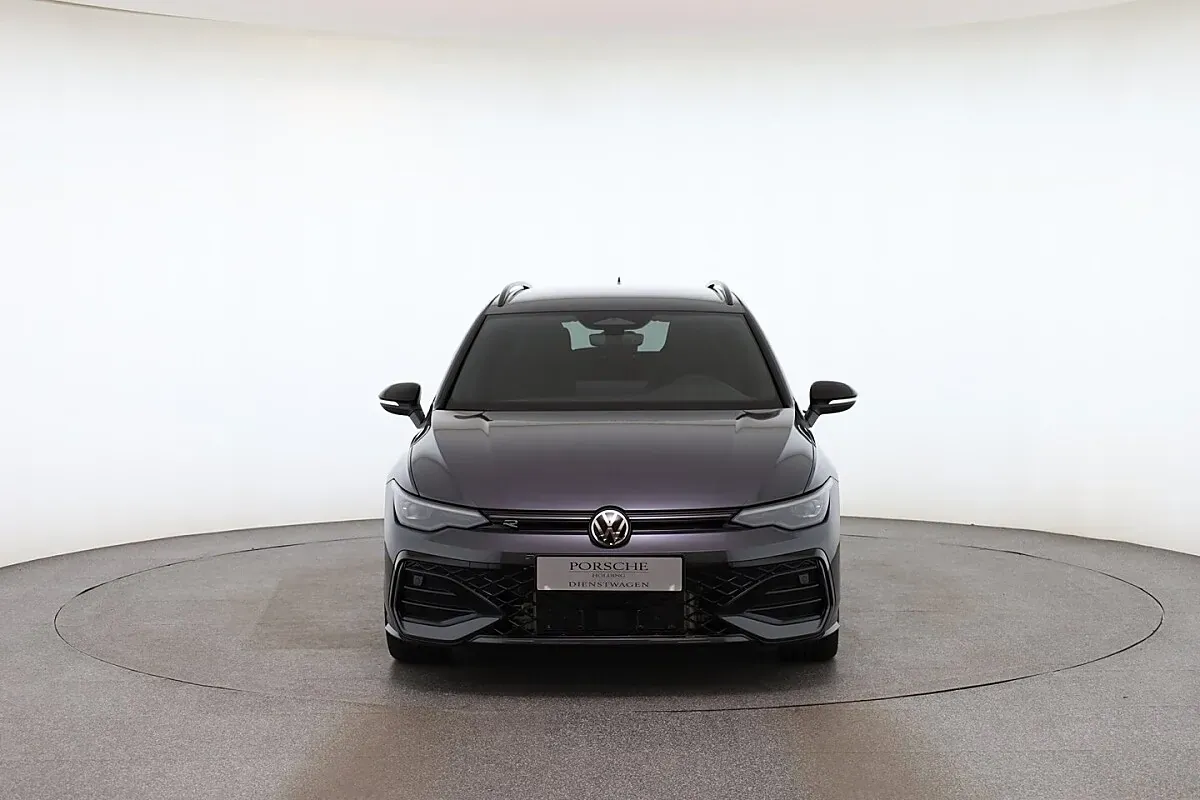 Volkswagen Golf 2026 photo 3