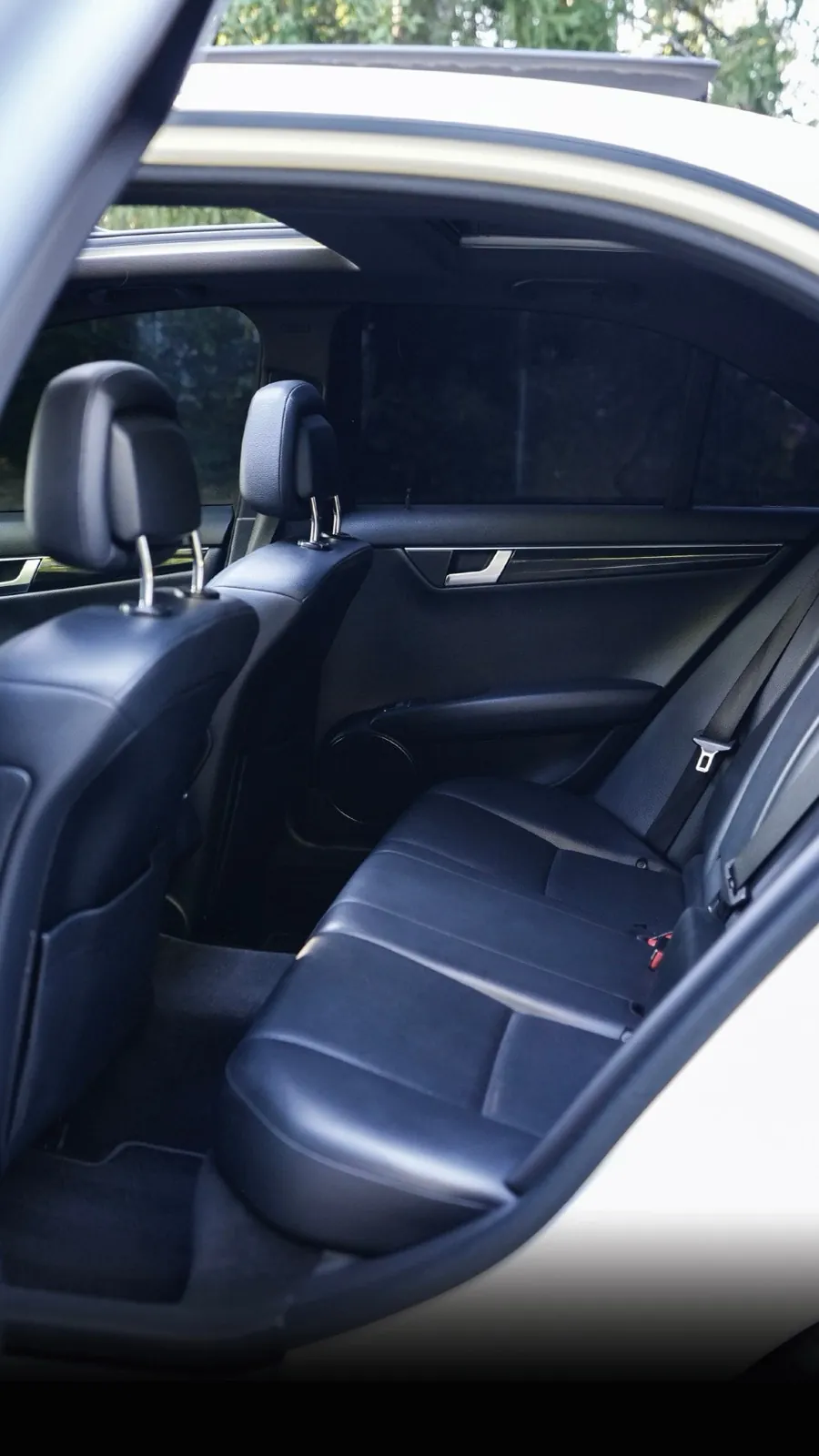 Mercedes-Benz C-Class 2012 photo 4