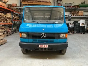 Mercedes-Benz 811D 1993 photo 2