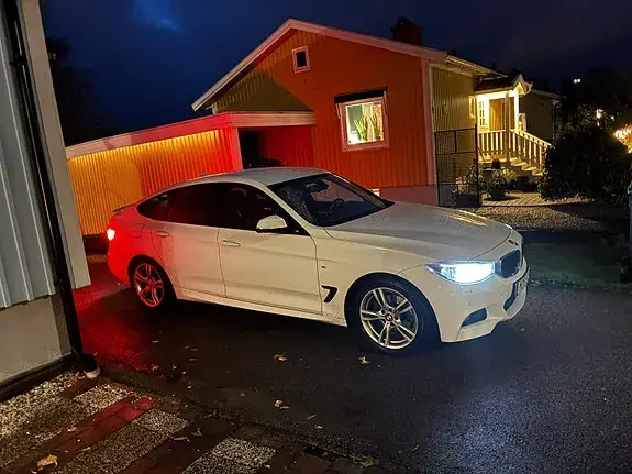 BMW 320D 2016 photo 3