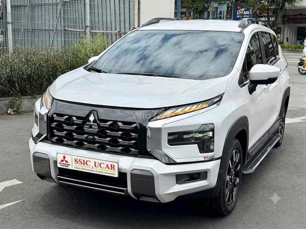 Mitsubishi Xpander Cross