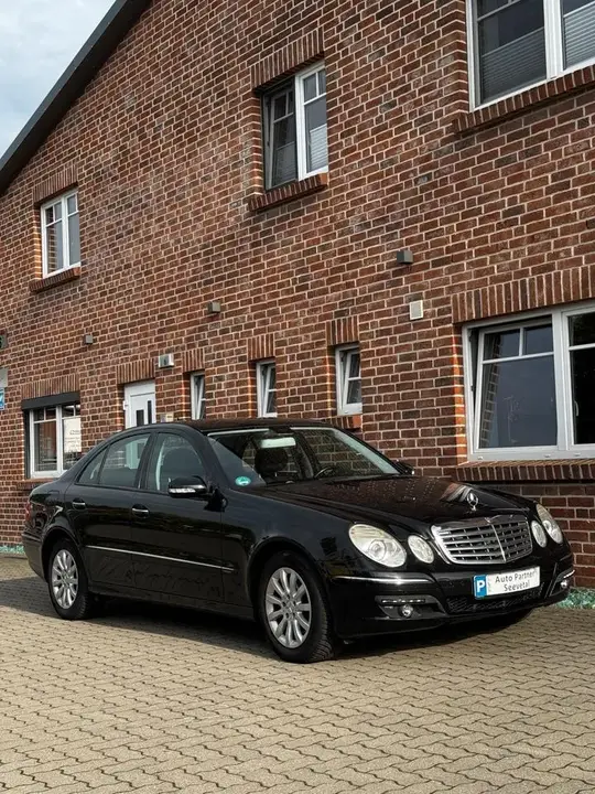 Mercedes-Benz E 200 Ngt