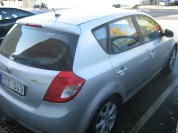 Kia Ceed 2010 photo 4