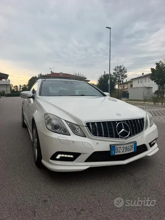 Mercedes-Benz E 350 2009 photo 2