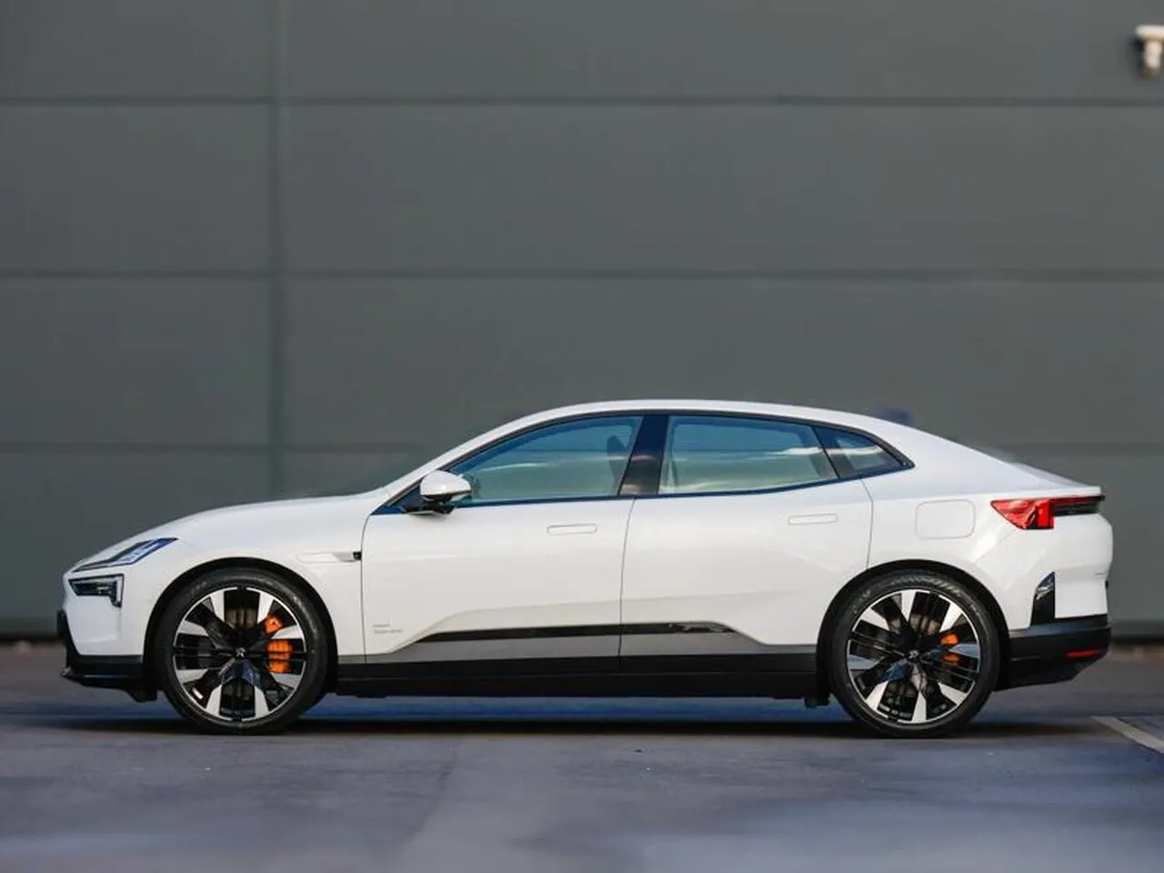 Polestar Polestar 4 2024 photo 4