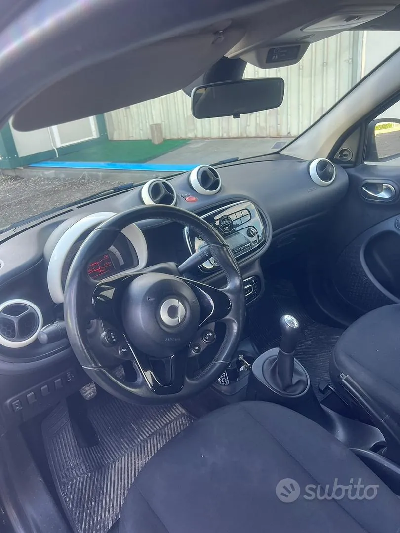 Smart Forfour 2015 photo 5
