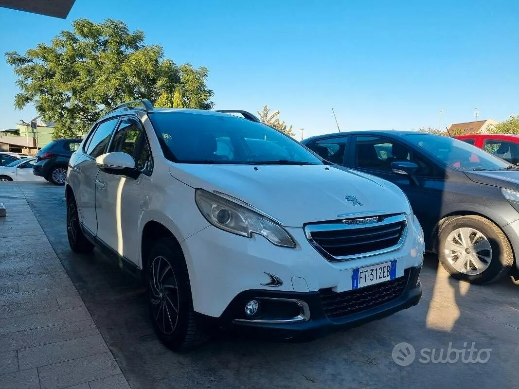 Peugeot 2008 2013 photo 2