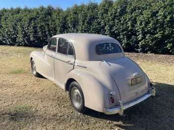 Wolseley 6/80 1954 photo 5