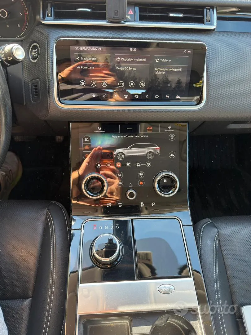 Land Rover Range Rover Velar 2019 photo 3