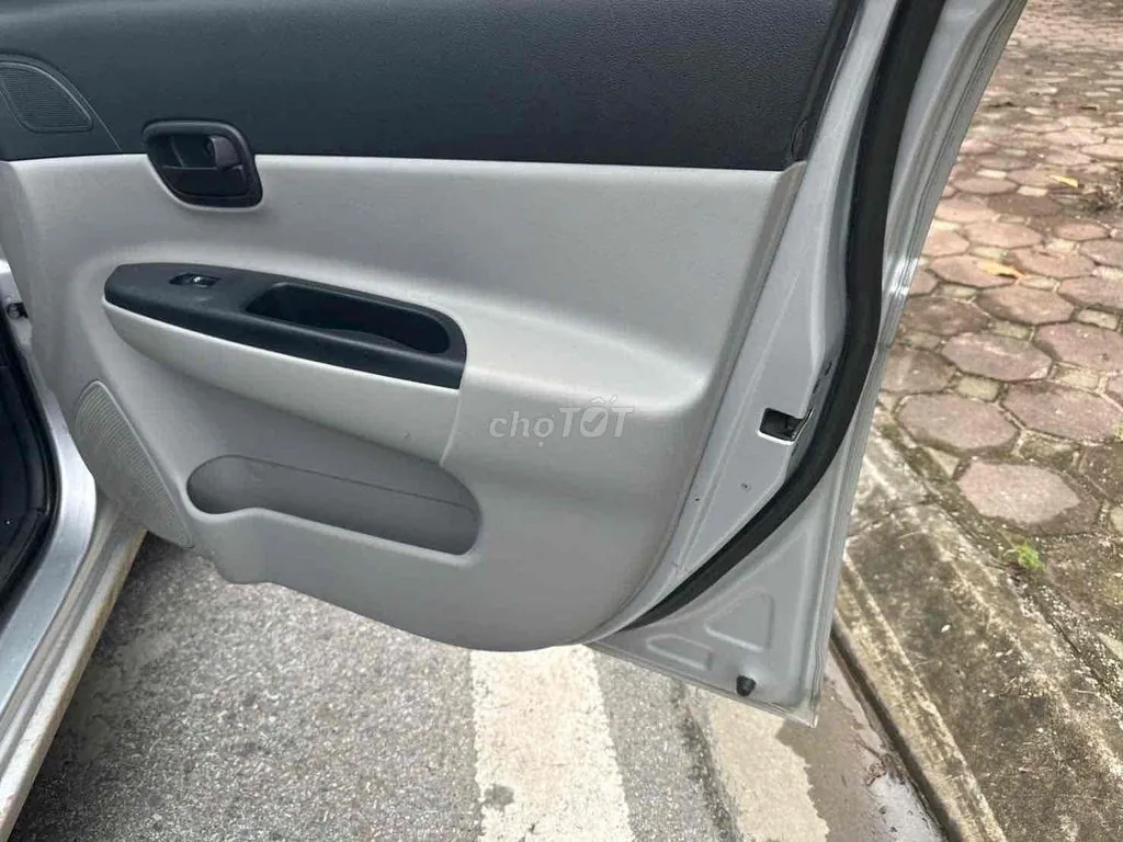 Hyundai Verna 2009 photo 4