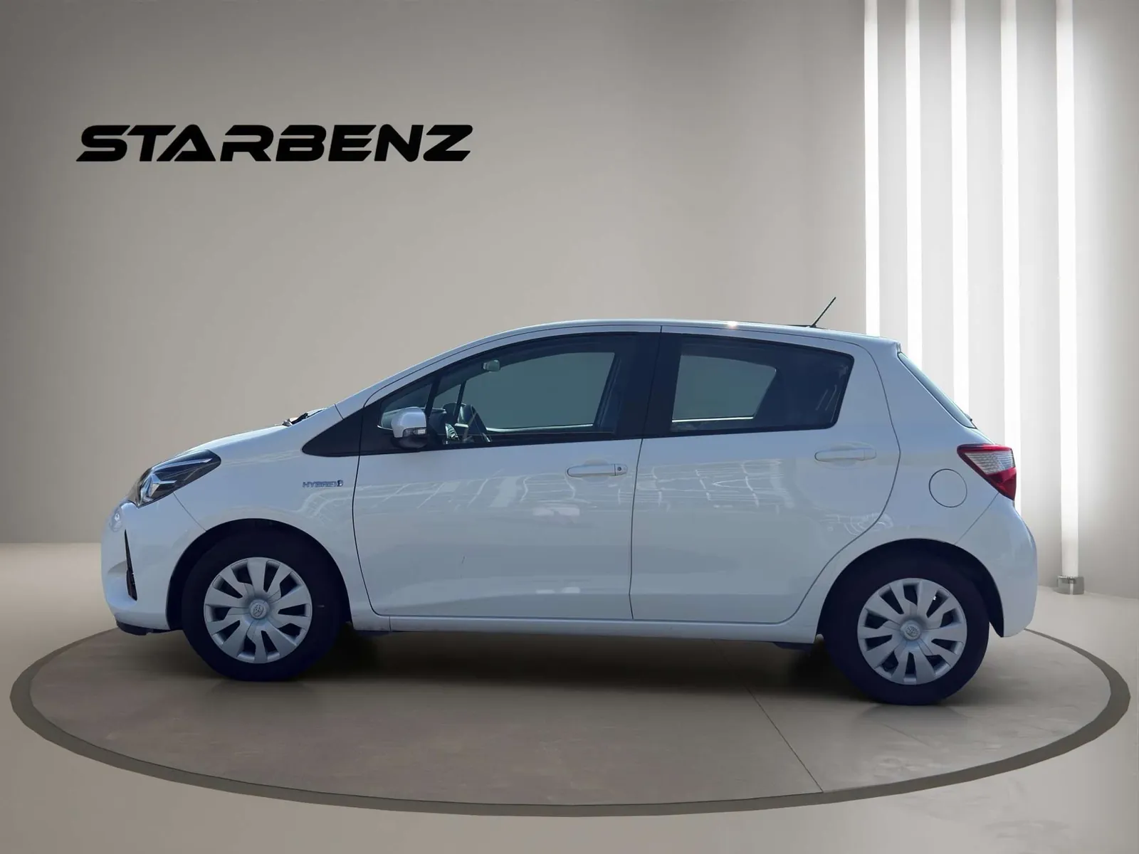 Toyota Yaris 2018 photo 2