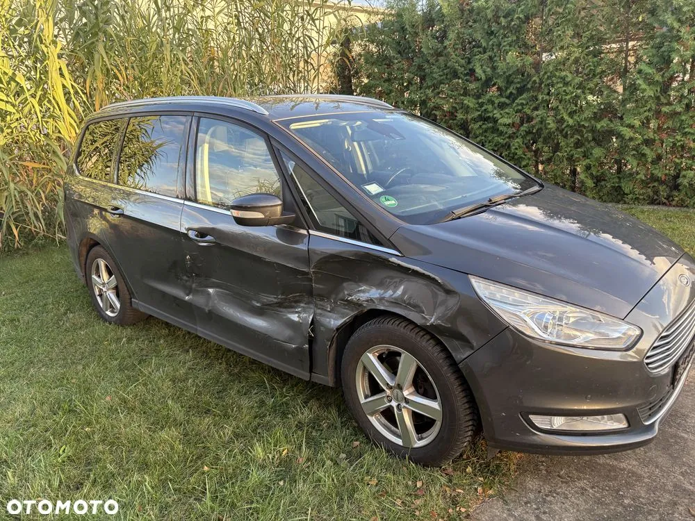 Ford Galaxy 2015 photo 2